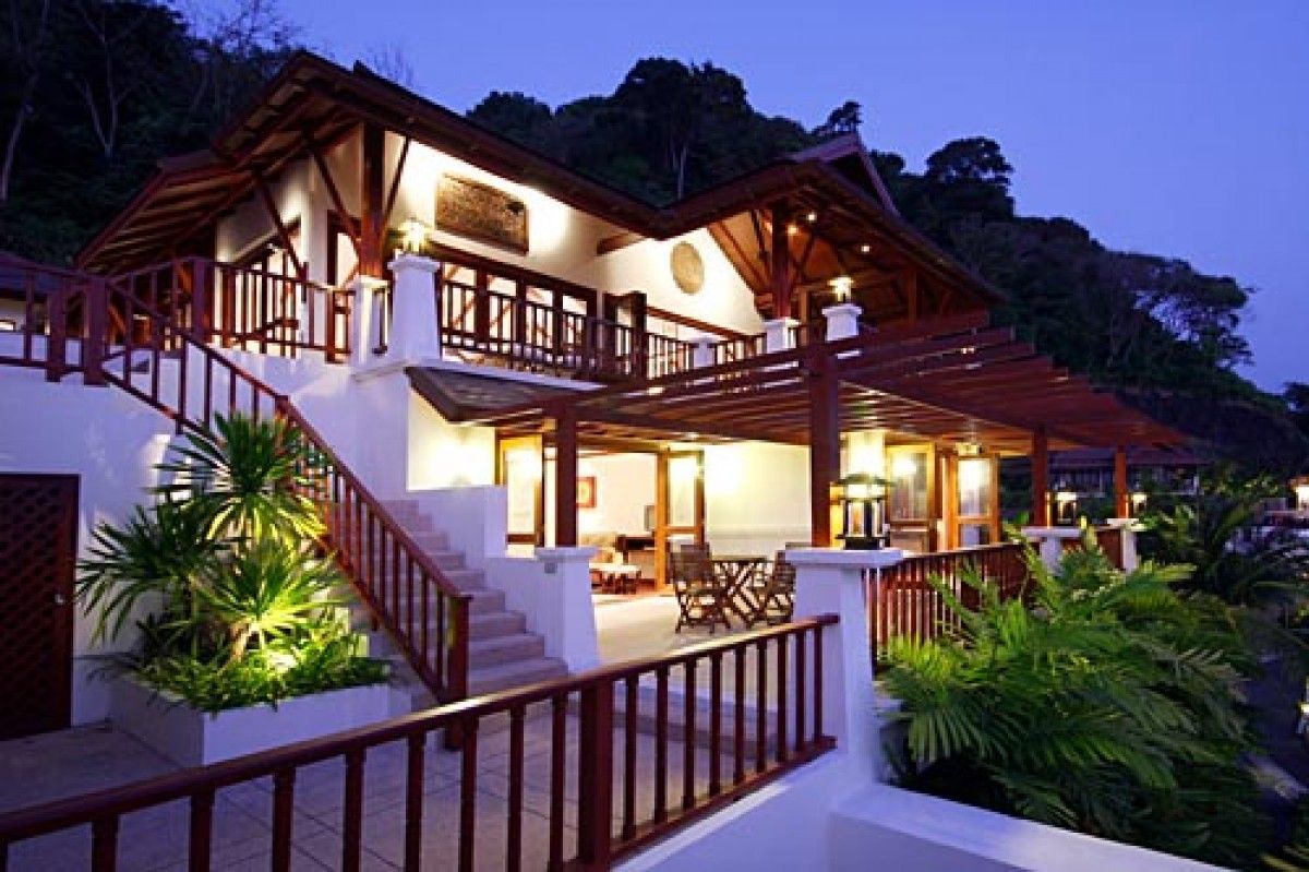 Дом на острове Пхукет, Таиланд, 294 м2 - фото 1