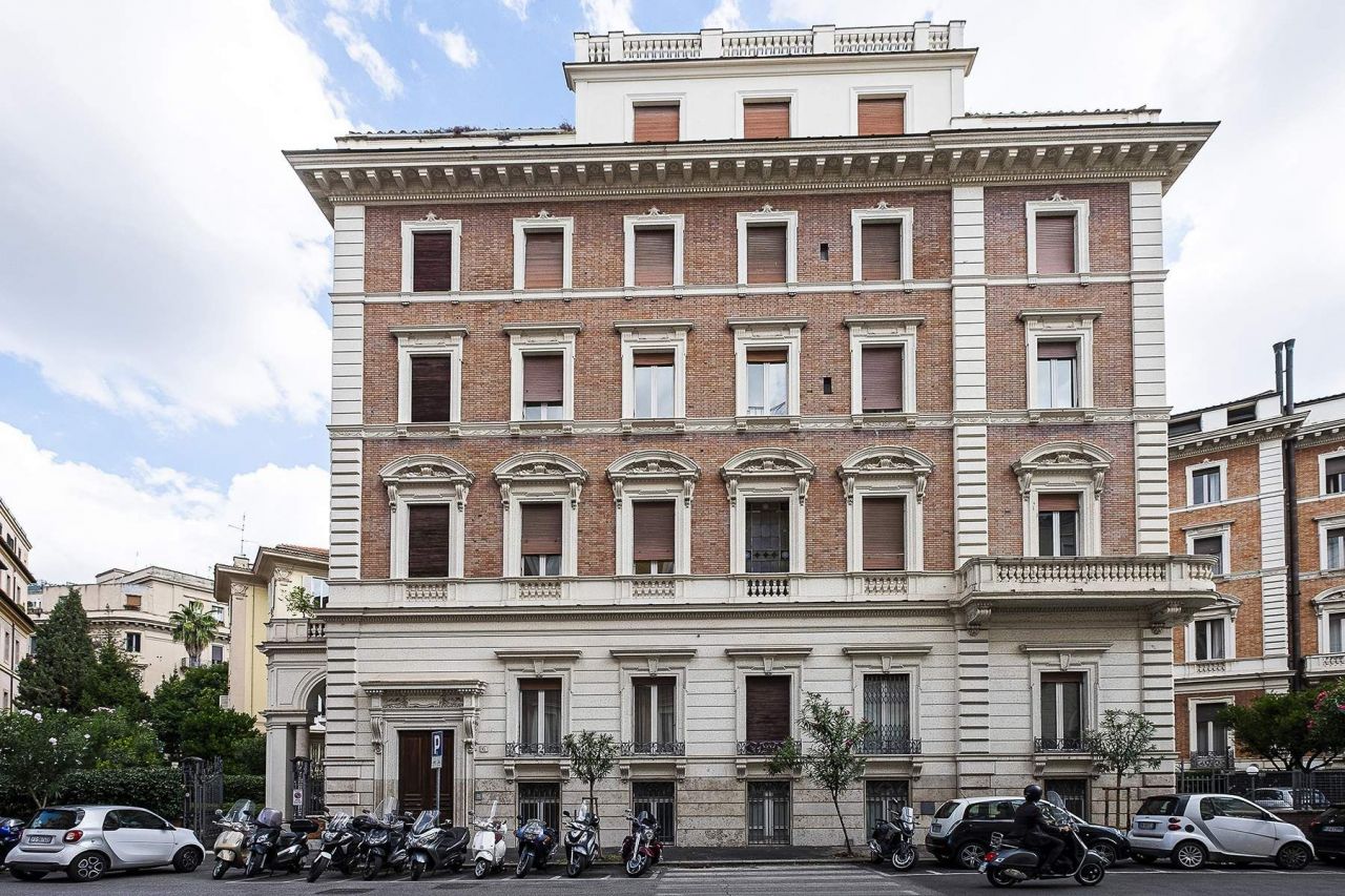Апартаменты в Риме, Италия, 620 м2 - фото 1