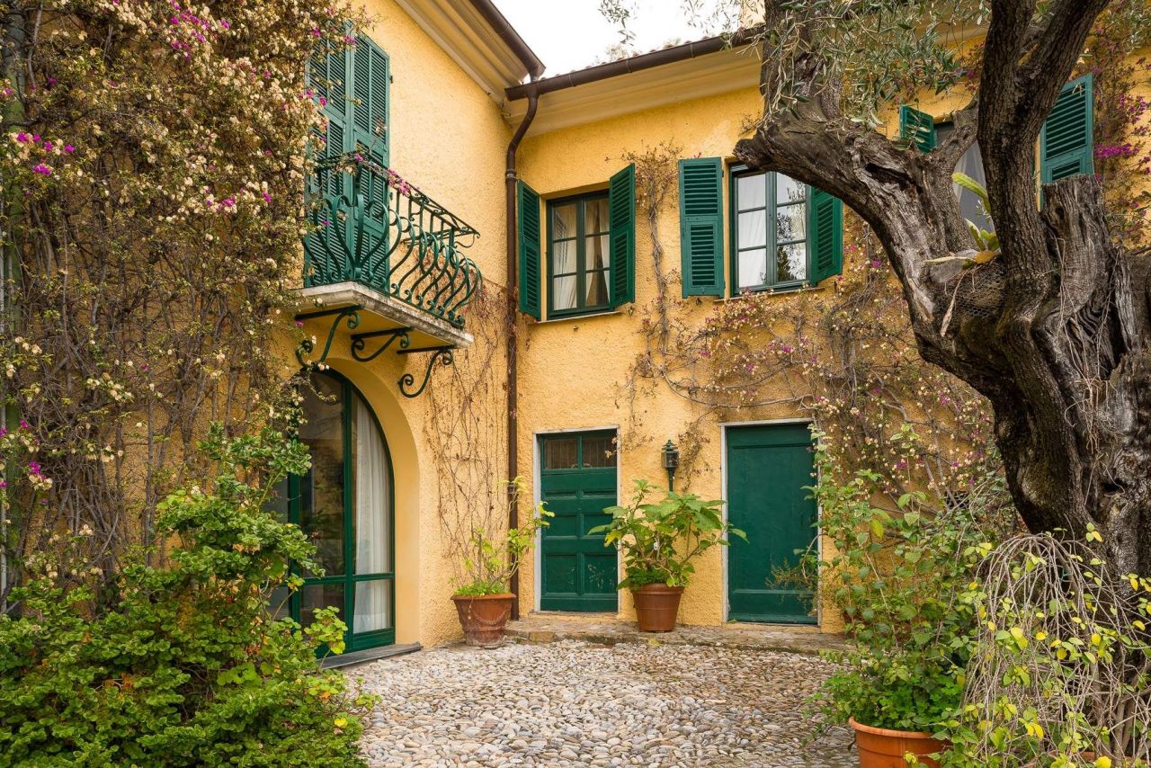 Апартаменты в Вентимилье, Италия, 250 м2 - фото 1