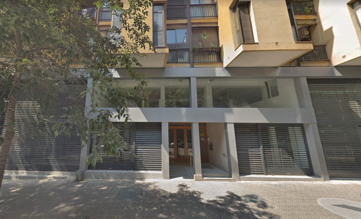 Коммерческая недвижимость в Барселоне, Испания, 1 816 м2 - фото 1