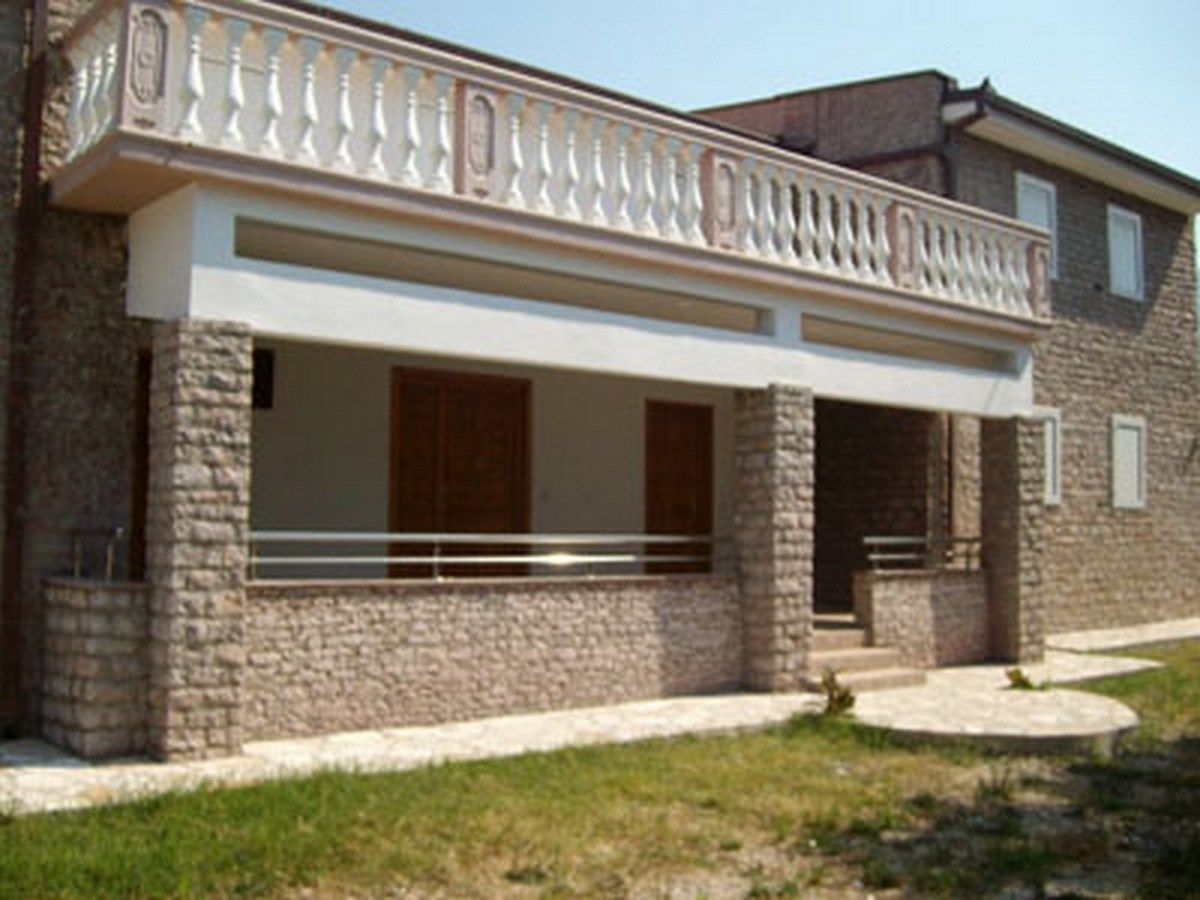 Дом в Баре, Черногория, 293 м2 - фото 1