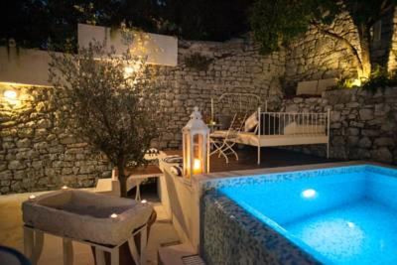 Отель, гостиница в Каменари, Черногория, 400 м² - фото 4