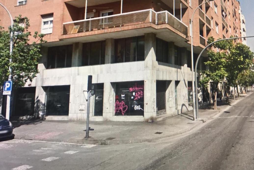 Коммерческая недвижимость в Барселоне, Испания, 1 940 м2 - фото 1