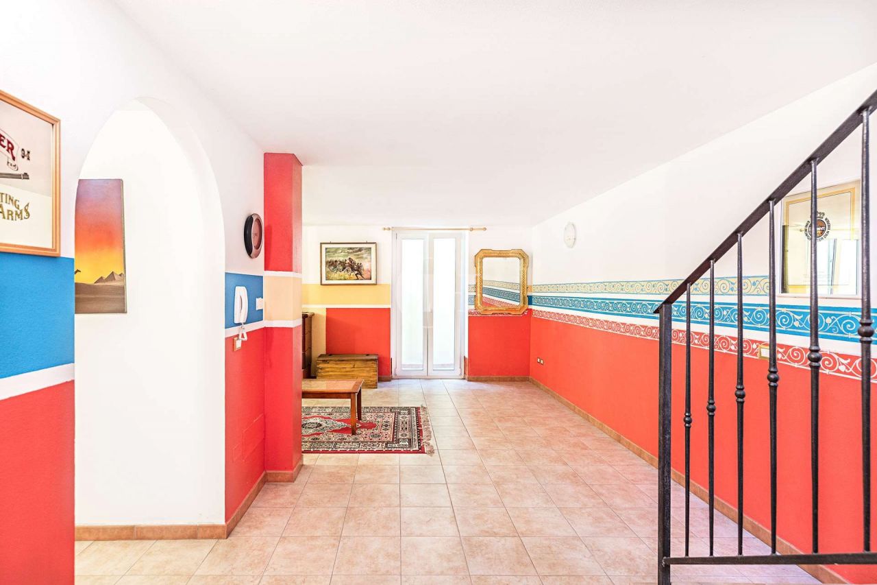 Квартира у озера Гарда, Италия, 180 м² - фото 11