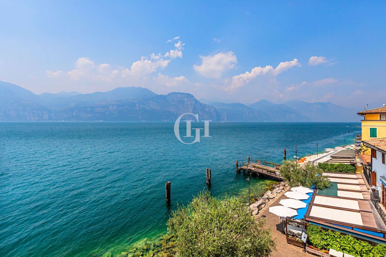 Отель, гостиница у озера Гарда, Италия, 500 м2 - фото 1