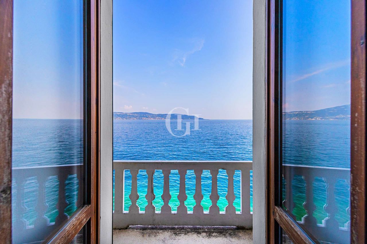 Квартира у озера Гарда, Италия, 53 м2 - фото 1