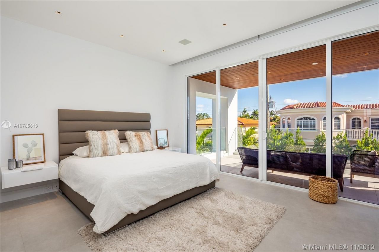 Вилла в Майами, США, 700 м² - фото 13