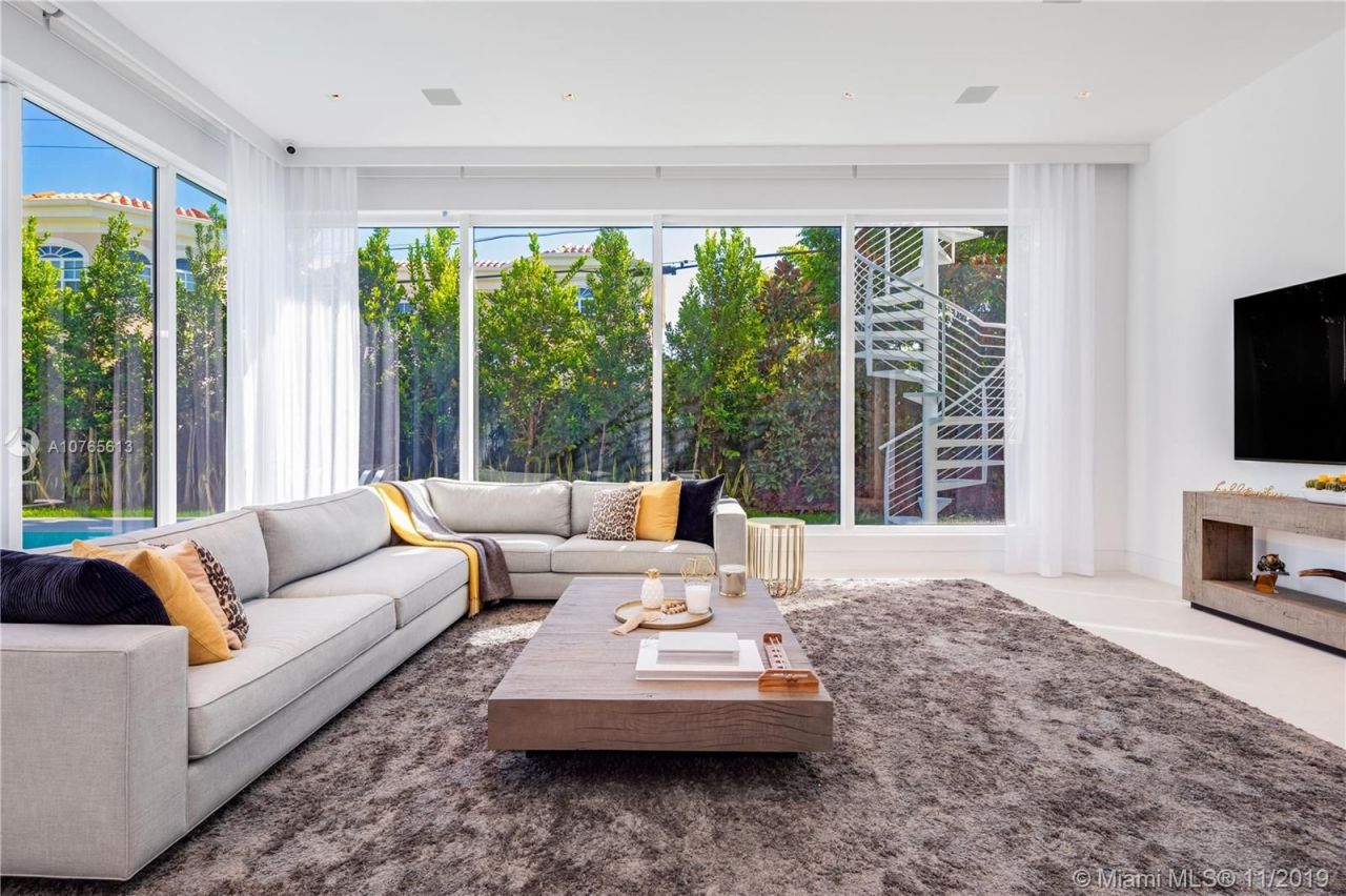 Вилла в Майами, США, 700 м² - фото 5