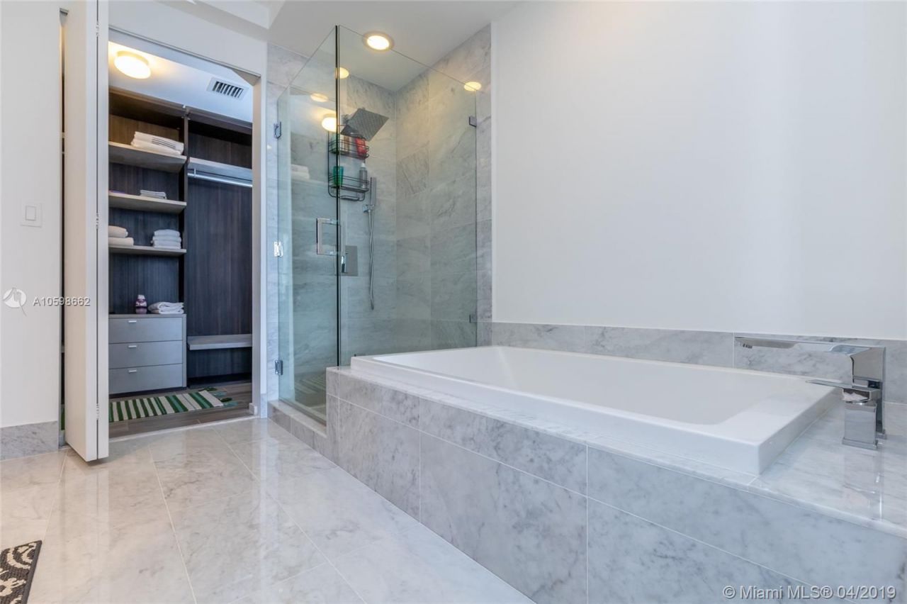 Квартира в Майами, США, 140 м² - фото 10