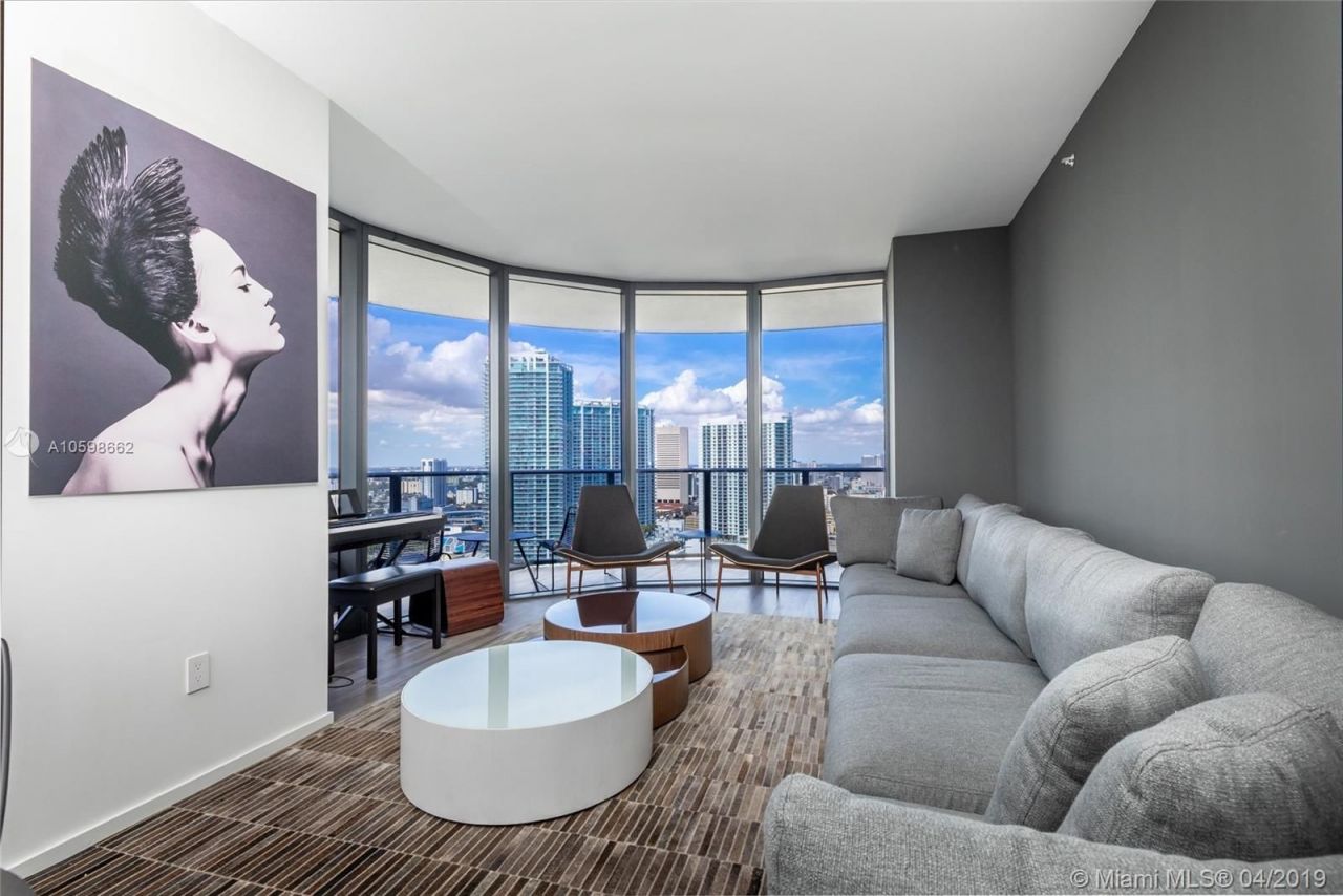 Квартира в Майами, США, 140 м² - фото 2