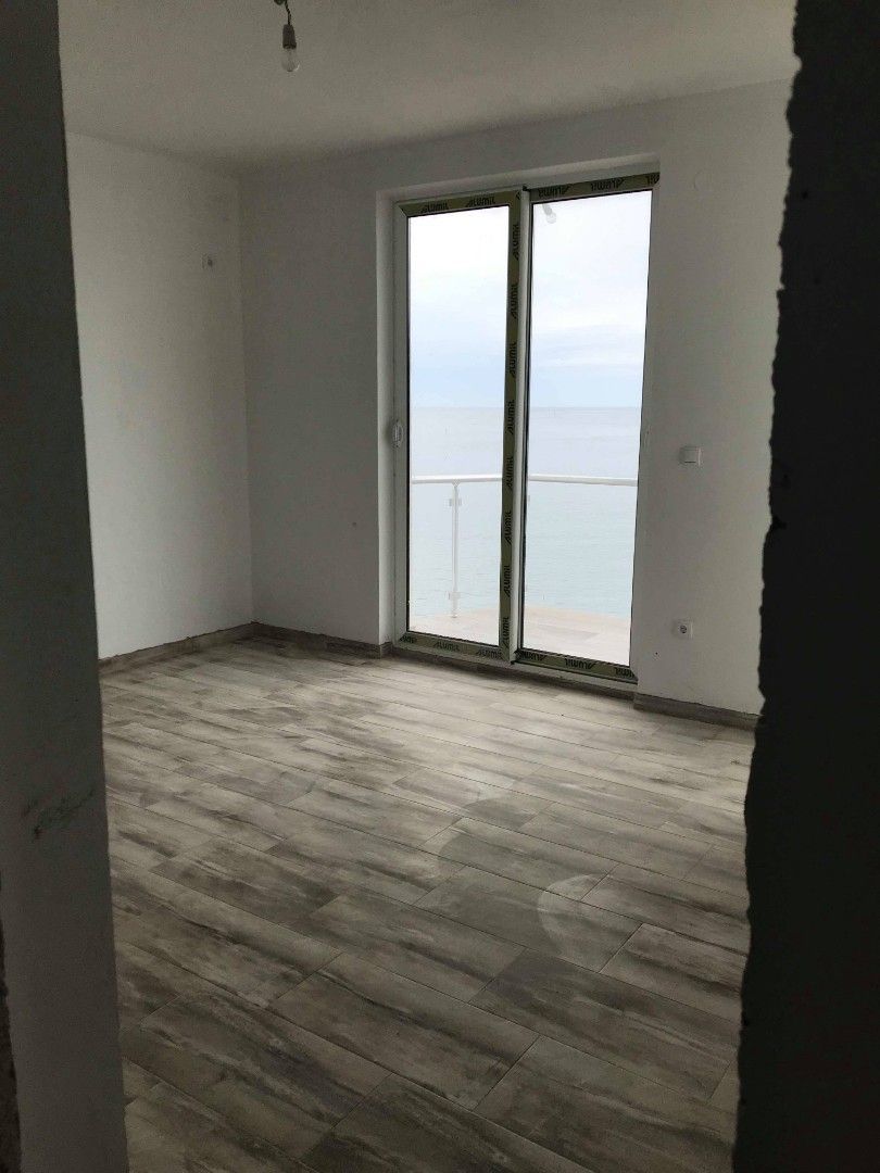 Отель, гостиница в Утехе, Черногория, 1 500 м² - фото 8