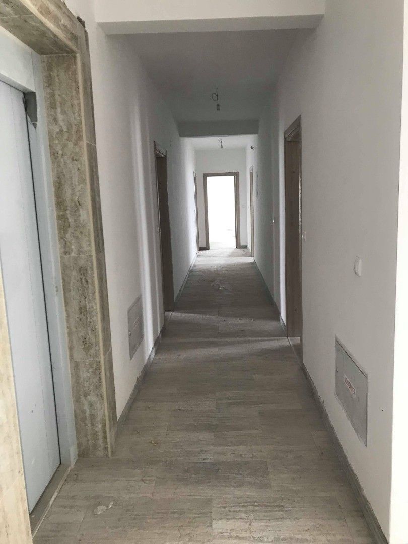 Отель, гостиница в Утехе, Черногория, 1 500 м² - фото 15