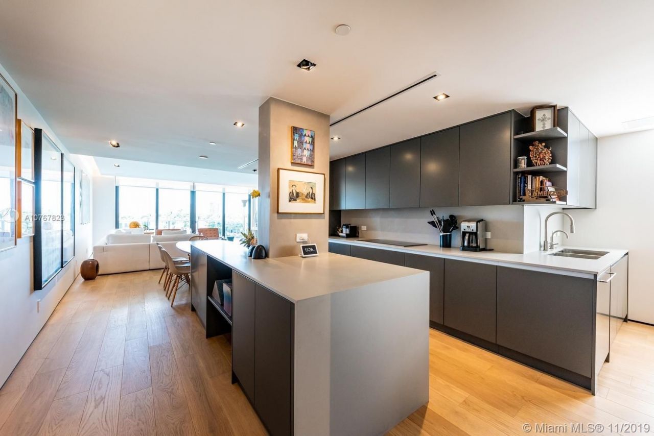 Квартира в Майами, США, 200 м² - фото 8