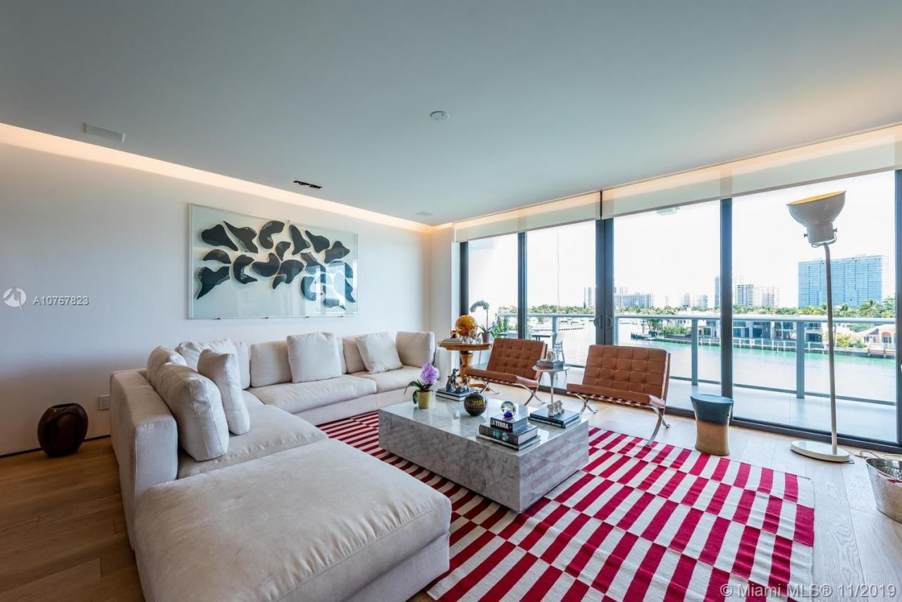 Квартира в Майами, США, 200 м² - фото 2