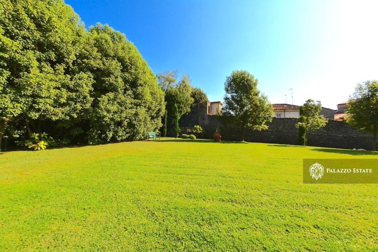 Вилла в Пьетрасанте, Италия, 700 м² - фото 4