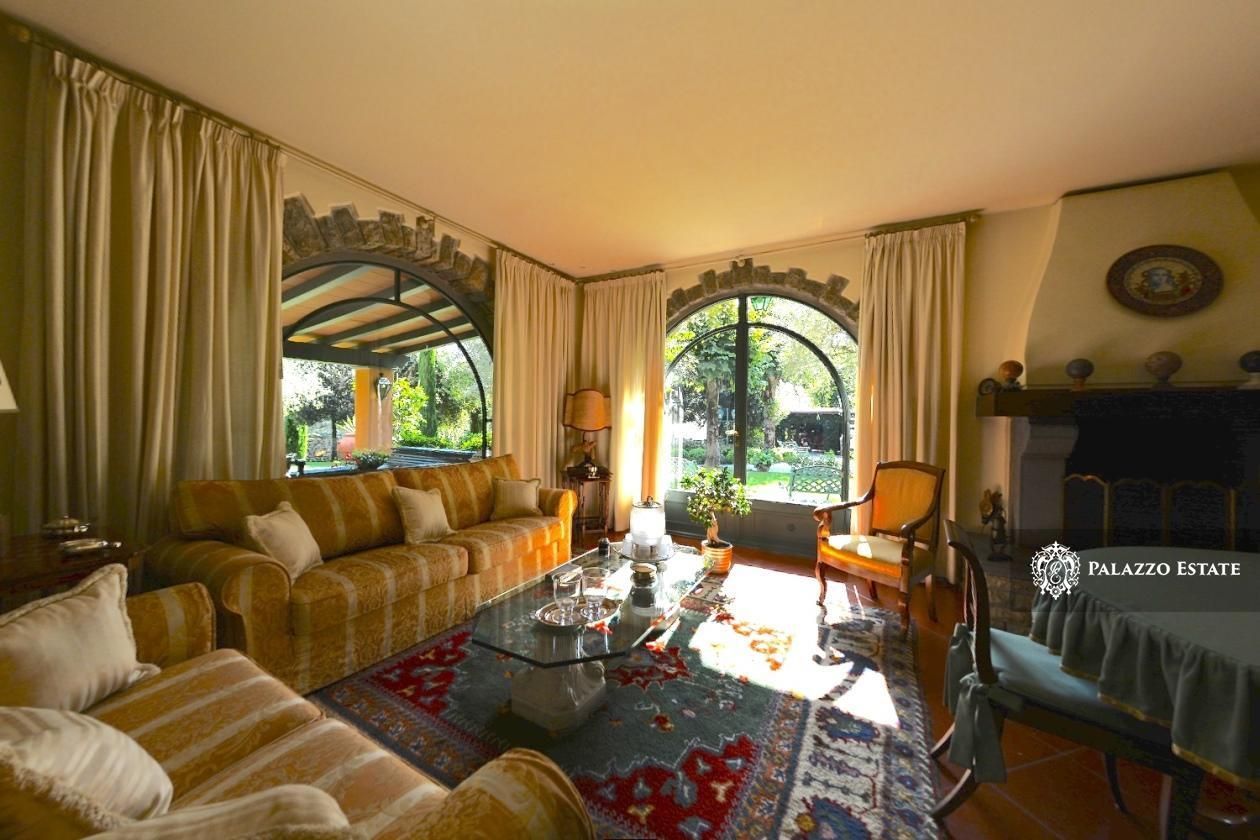 Вилла в Пьетрасанте, Италия, 700 м² - фото 9