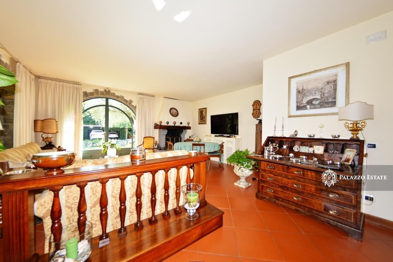 Вилла в Пьетрасанте, Италия, 700 м² - фото 13