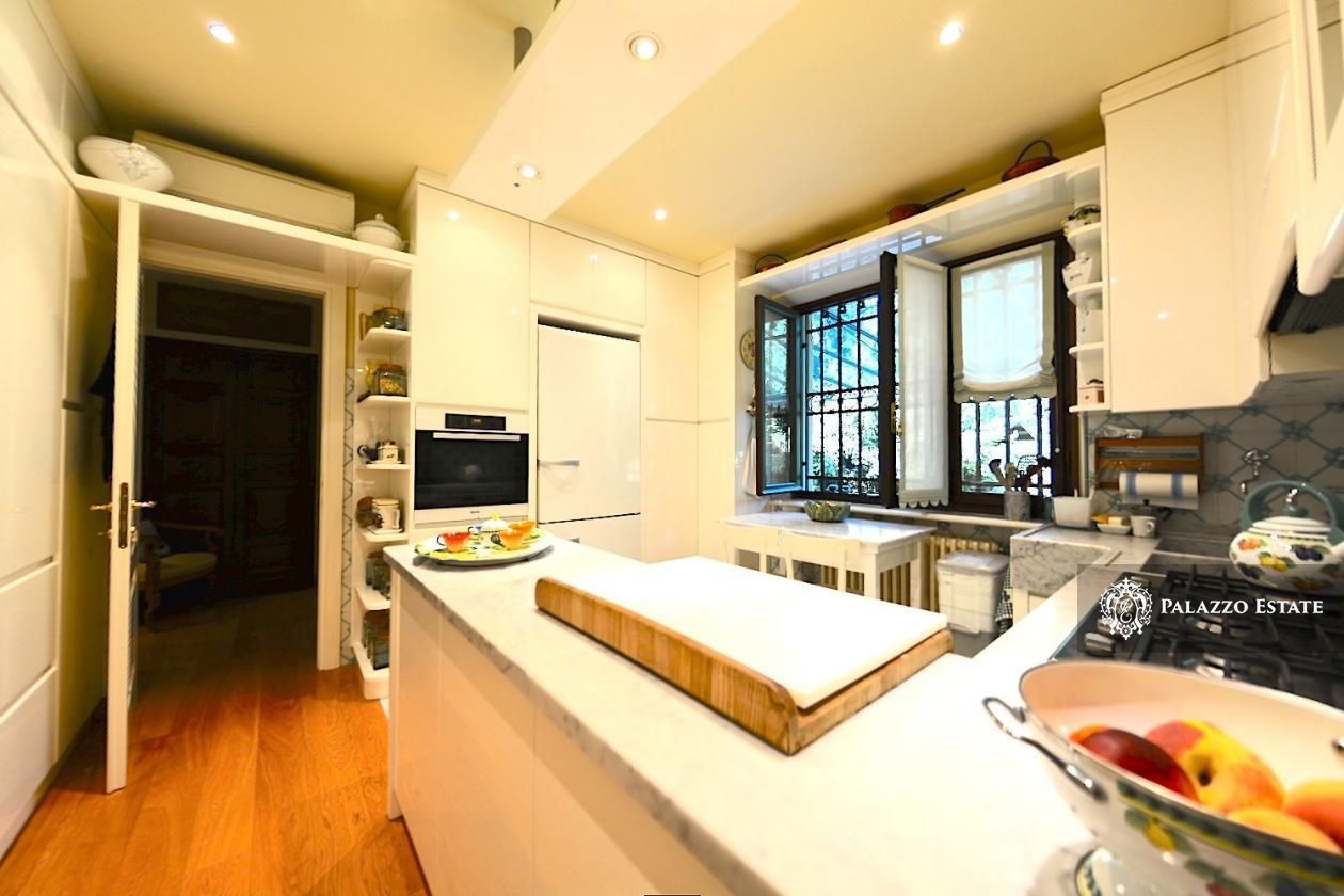 Вилла в Пьетрасанте, Италия, 700 м² - фото 14