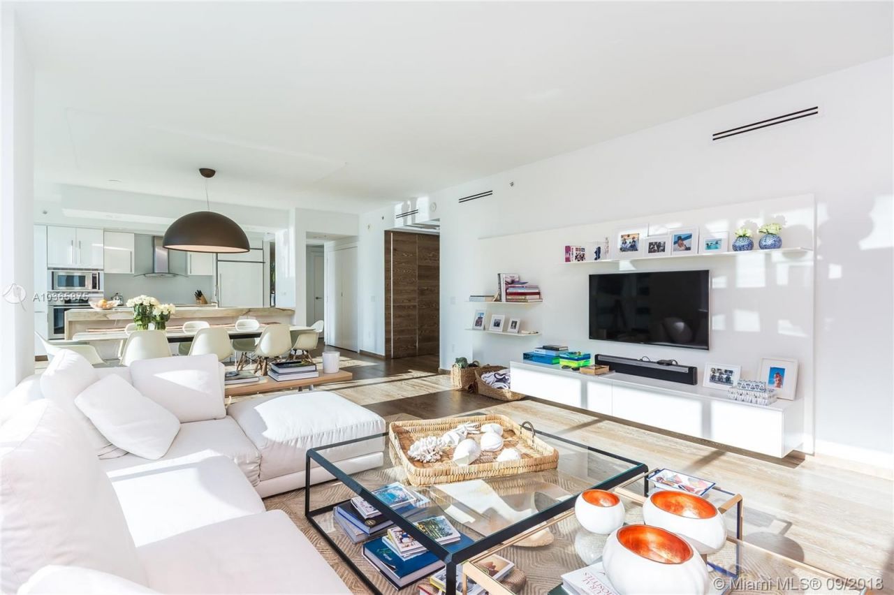 Квартира в Майами, США, 170 м² - фото 17