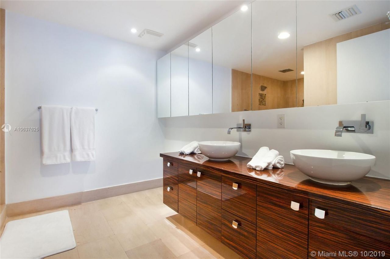 Квартира в Майами, США, 160 м² - фото 13
