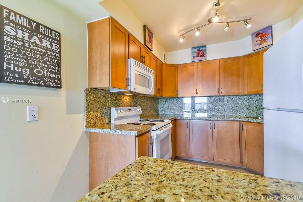 Квартира в Майами, США, 80 м² - фото 11