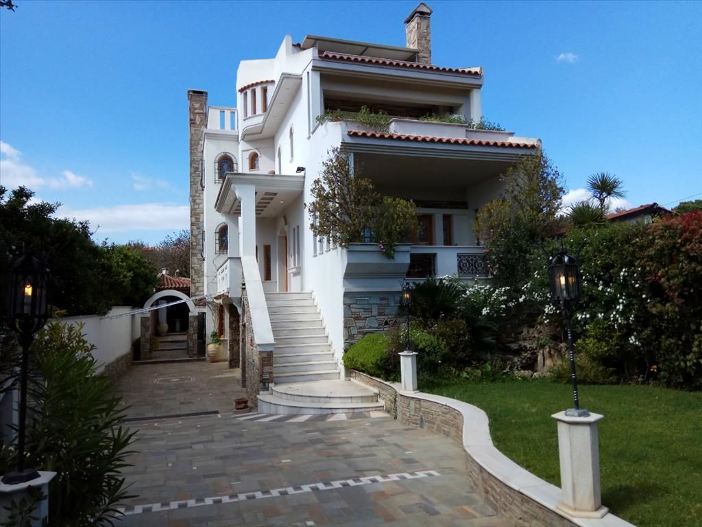 Дом в Неа Макри, Греция, 240 м2 - фото 1