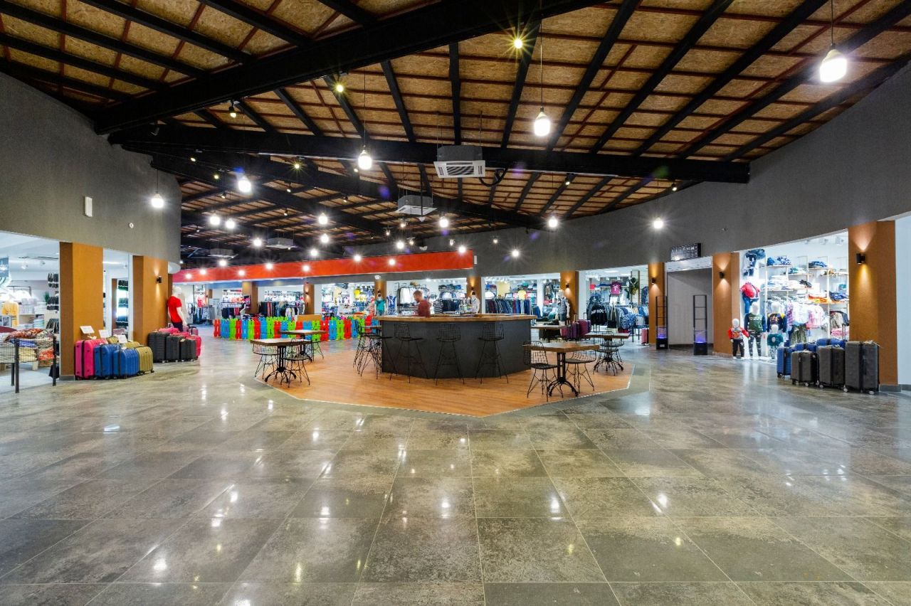 Магазин в Конаклы, Турция, 65 м² - фото 2