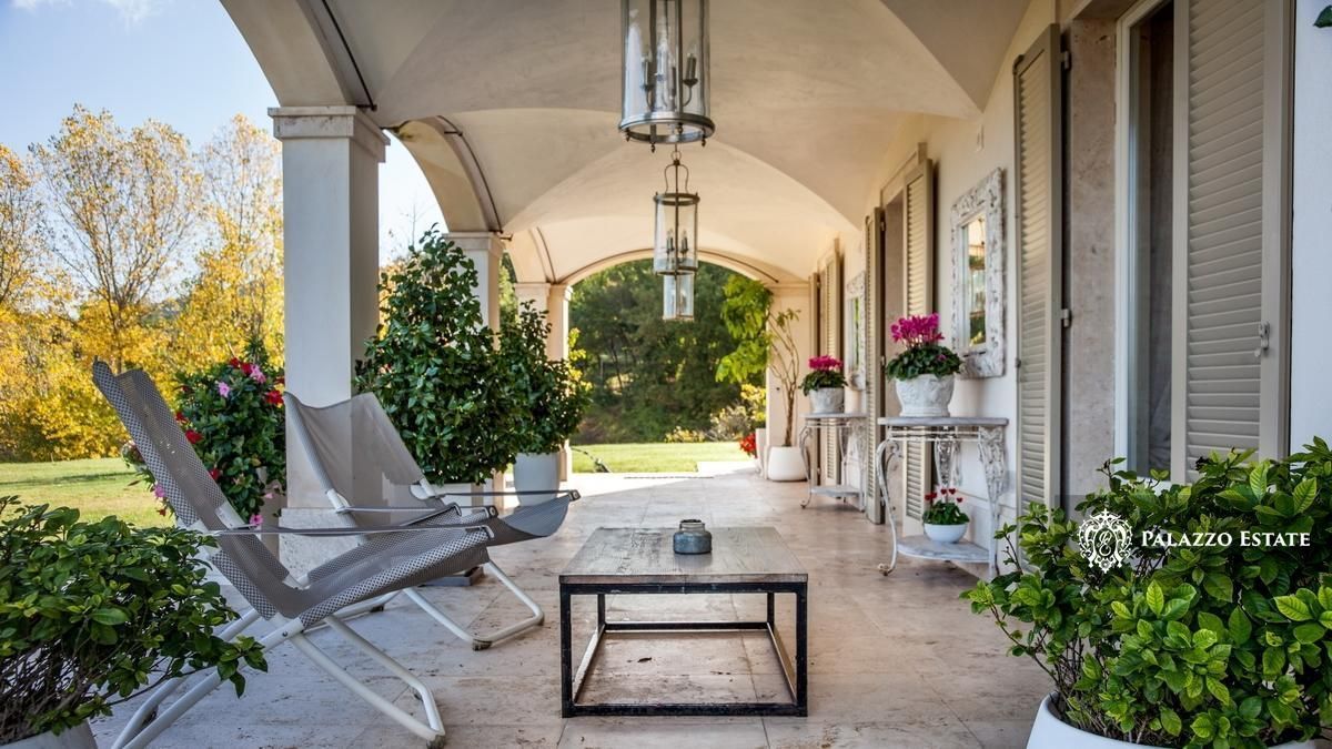 Вилла в Сполето, Италия, 396 м² - фото 5