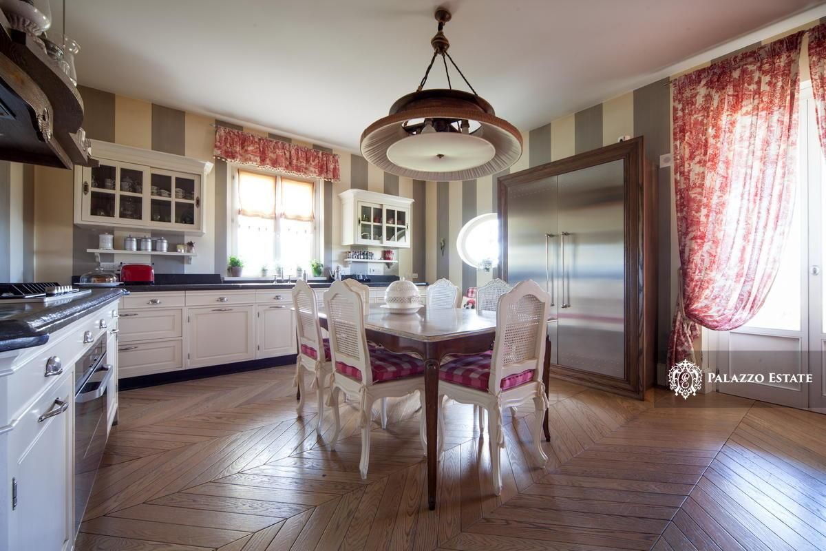 Вилла в Сполето, Италия, 396 м² - фото 7