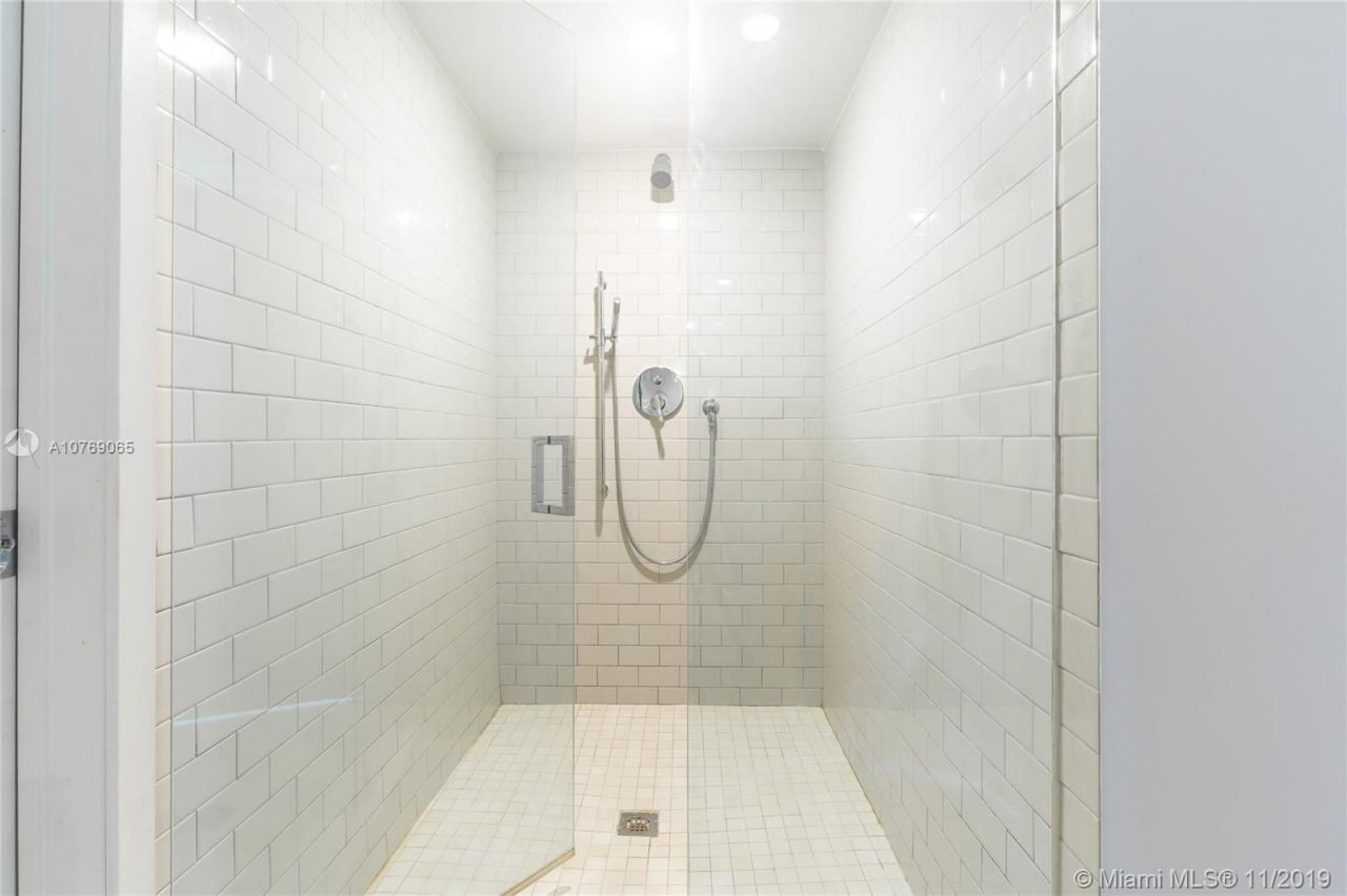 Квартира в Майами, США, 110 м² - фото 9