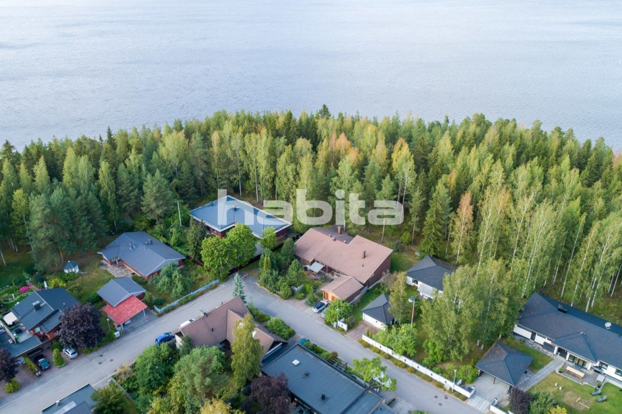 Дом в Тампере, Финляндия, 244 м2 - фото 1