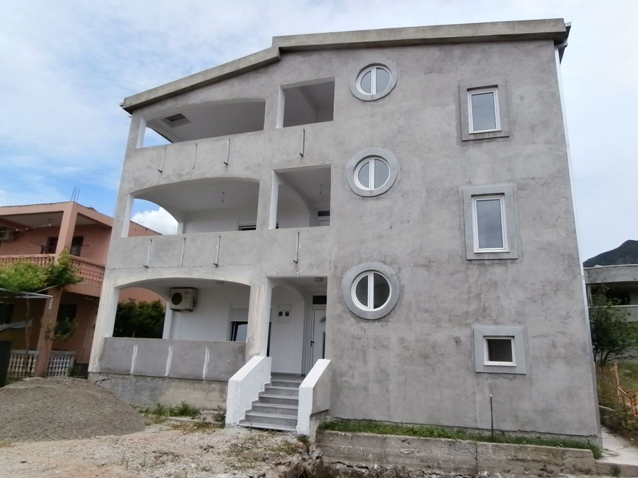 Дом в Баре, Черногория, 462 м2 - фото 1