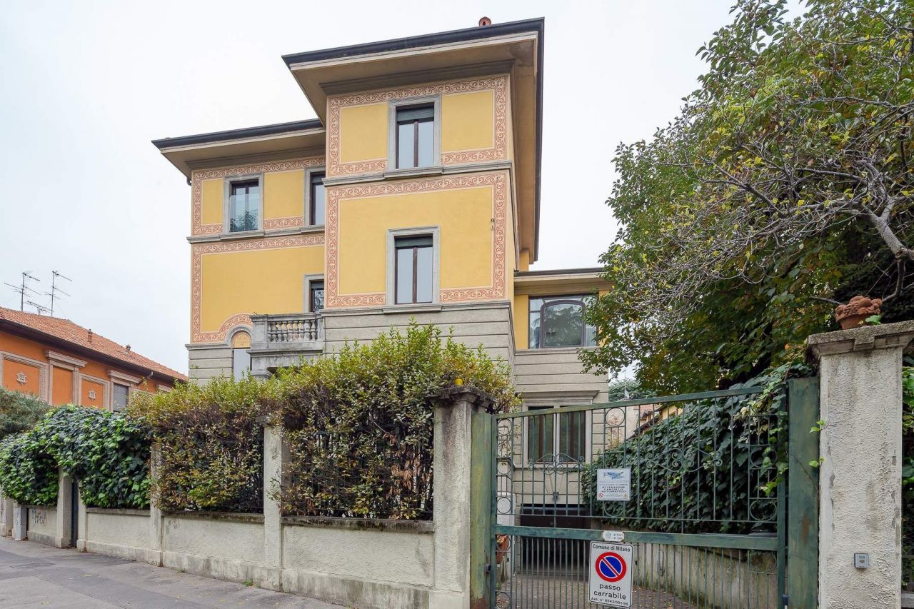 Дом в Милане, Италия, 480 м2 - фото 1