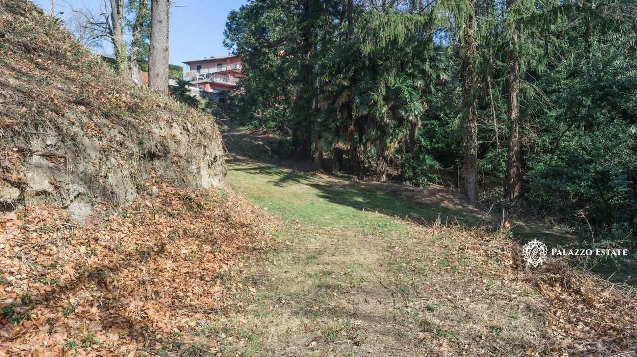 Земля в Менаджо, Италия, 12 360 м² - фото 2