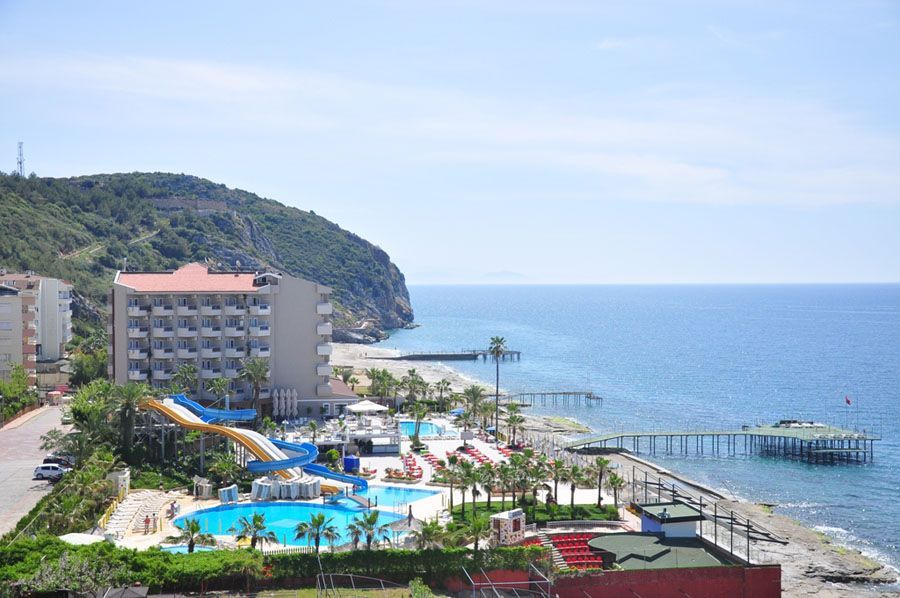 Отель, гостиница в Алании, Турция, 14 750 м2 - фото 1
