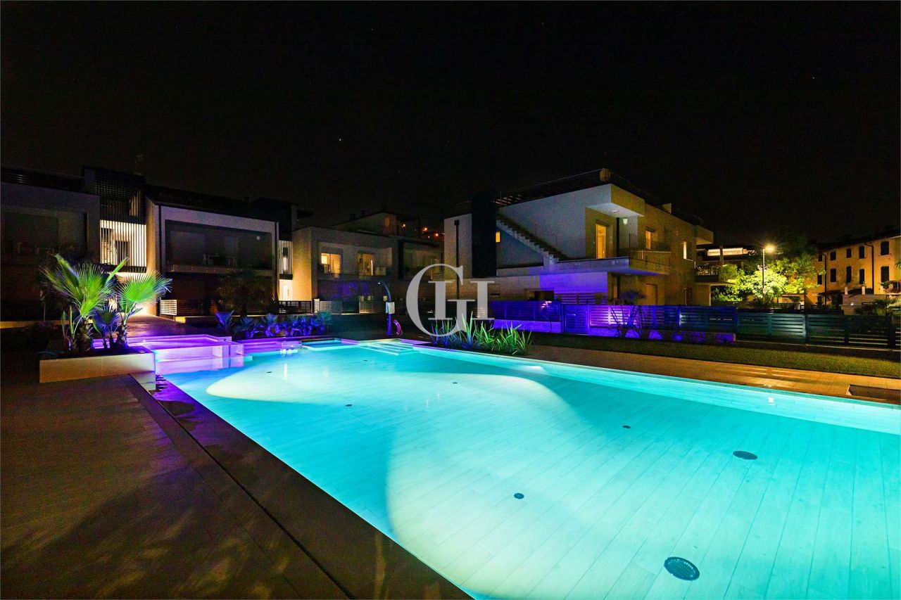 Квартира у озера Гарда, Италия, 163 м² - фото 7