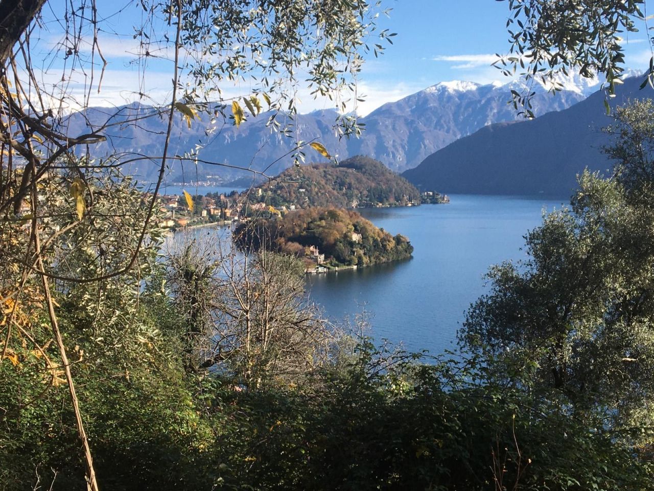 Земля у озера Комо, Италия, 2 600 м2 - фото 1