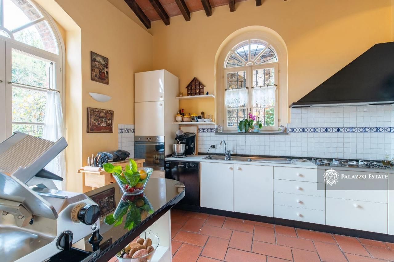 Вилла в Амелье, Италия, 338 м² - фото 10