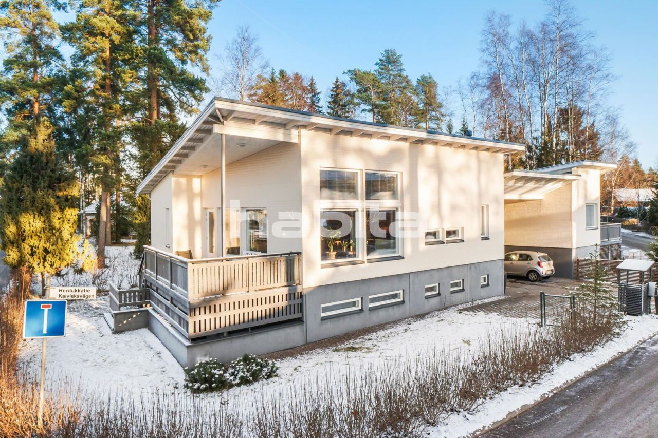 Дом в Вантаа, Финляндия, 225 м2 - фото 1