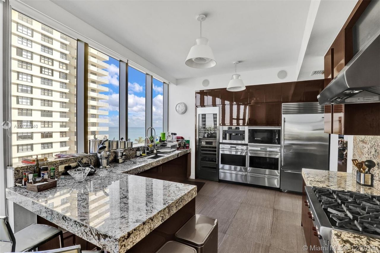 Квартира в Майами, США, 300 м² - фото 10