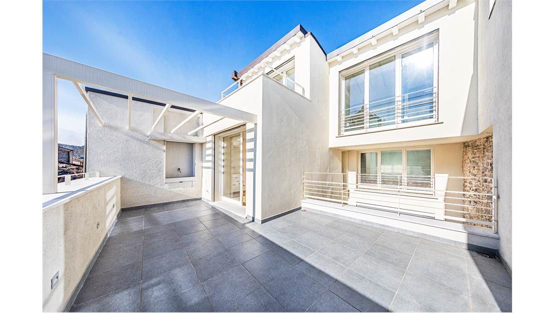 Пентхаус у озера Гарда, Италия, 175 м² - фото 3