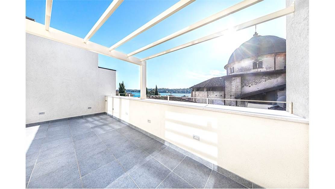 Пентхаус у озера Гарда, Италия, 175 м² - фото 9