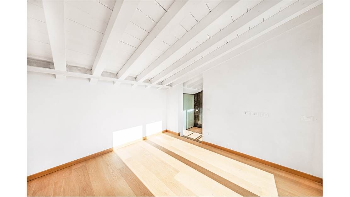 Пентхаус у озера Гарда, Италия, 175 м² - фото 13