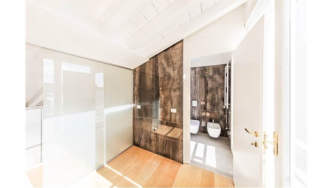 Пентхаус у озера Гарда, Италия, 175 м² - фото 14