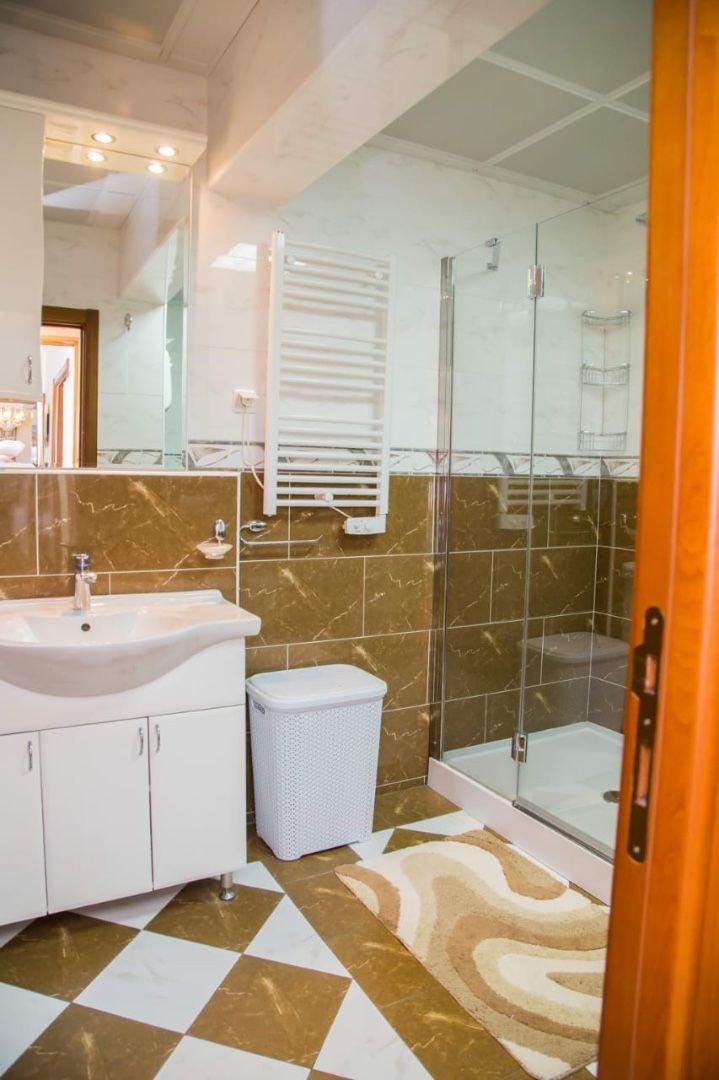 Коммерческая недвижимость в Баре, Черногория, 106 м² - фото 5