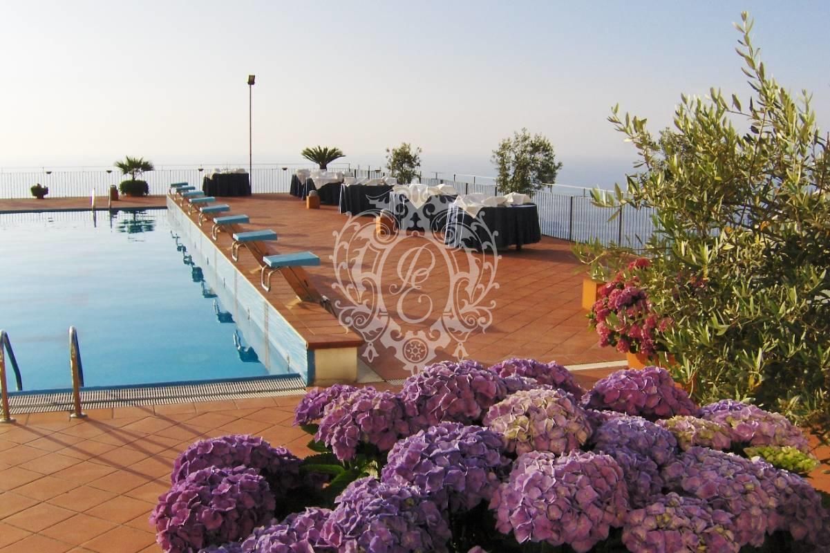 Отель, гостиница в Вибо Валентии, Италия, 13 825 м² - фото 3