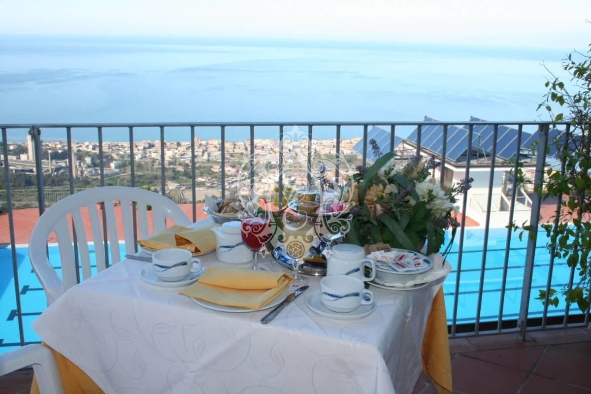 Отель, гостиница в Вибо Валентии, Италия, 13 825 м² - фото 12