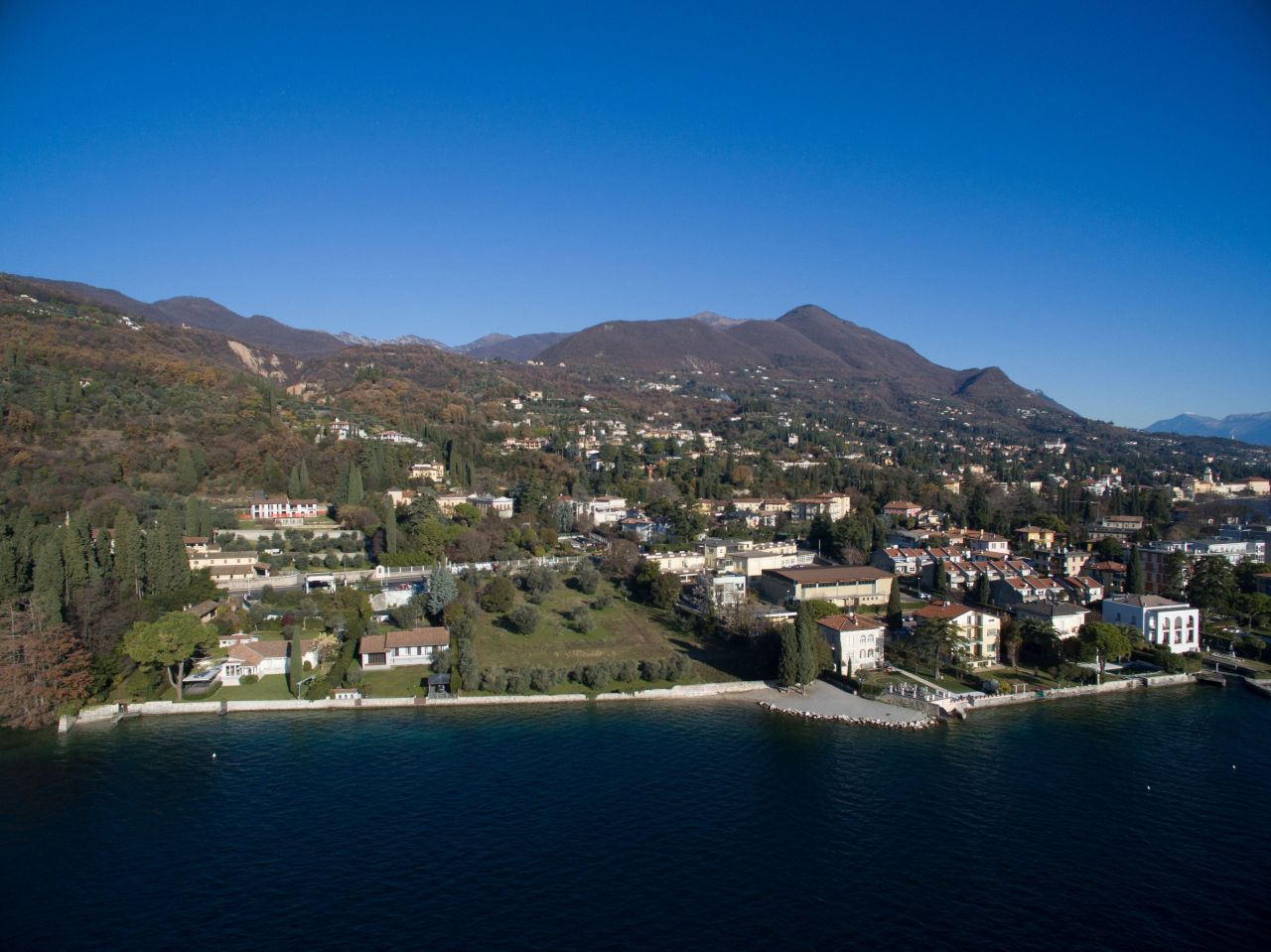 Земля у озера Гарда, Италия, 7 700 м² - фото 1