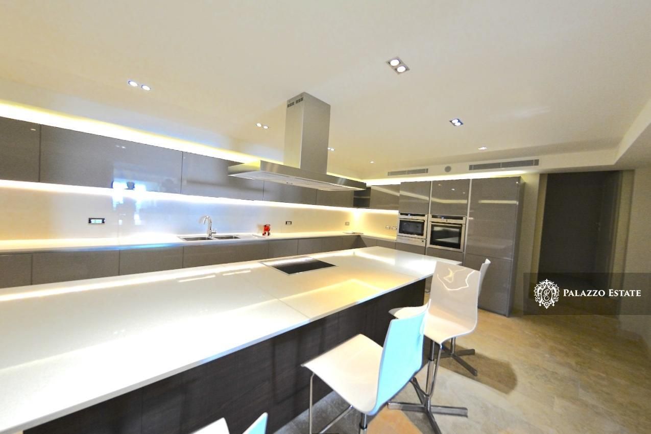 Вилла в Массарозе, Италия, 340 м² - фото 8