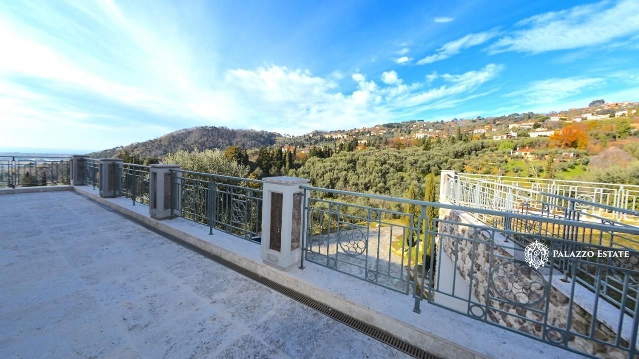 Вилла в Массарозе, Италия, 340 м² - фото 14